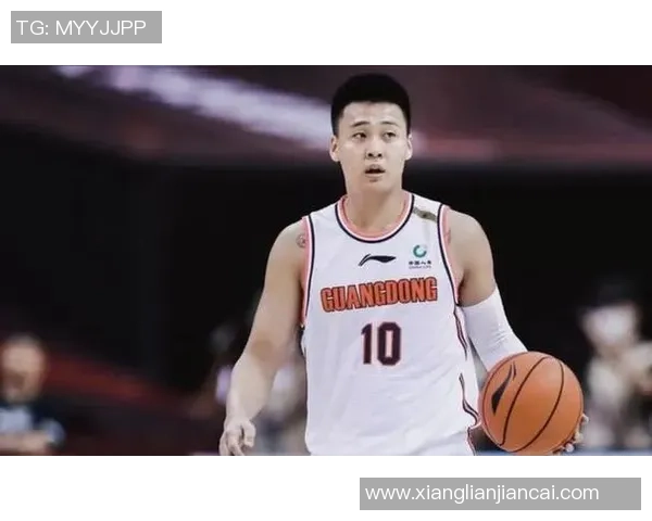 赵睿引领时代风潮 聚焦篮球新星的崛起与成长历程